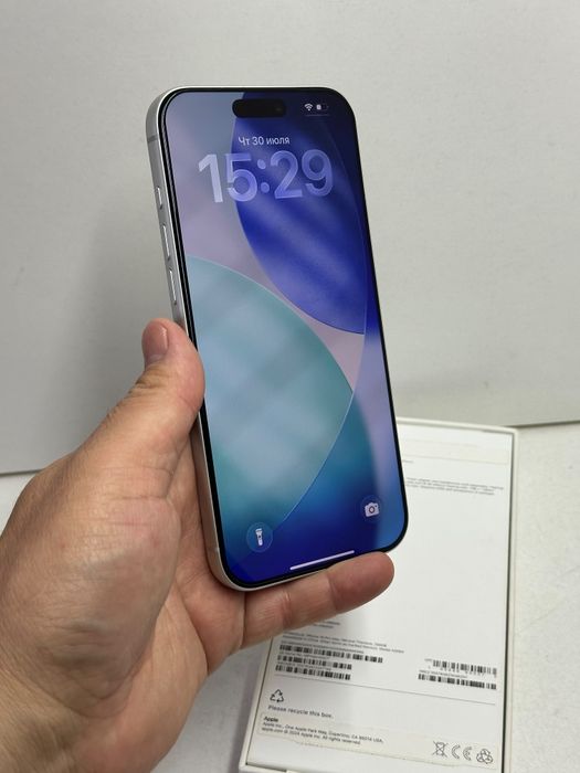 Продаётся Айфон 17 Pro Max 256г новый