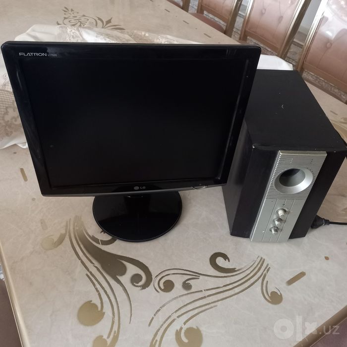 Monitor va subwoofer