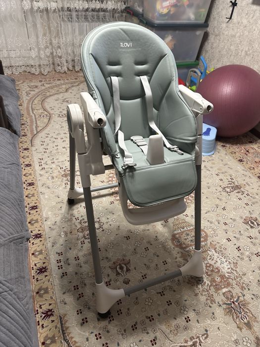 Стульчик для кормления. Детский стульчик