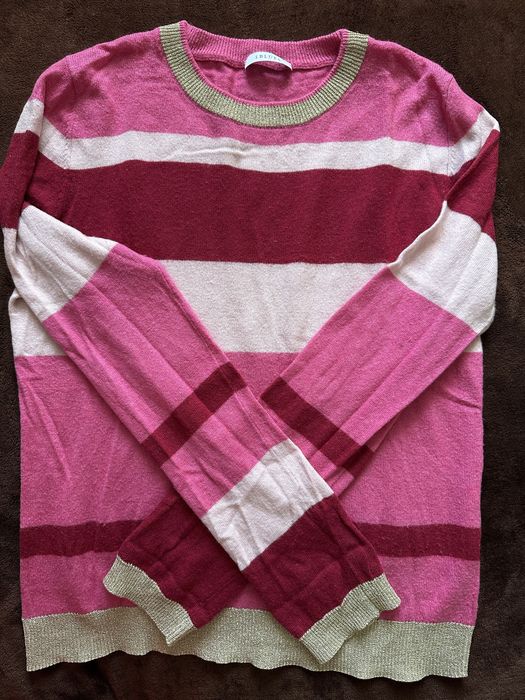 iBlues Max Mara Пуловер + подарък Max&Co черна къса пола