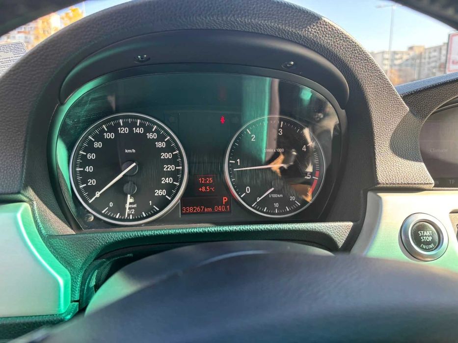 Продавам BMW 320d 2008 Sedan E90