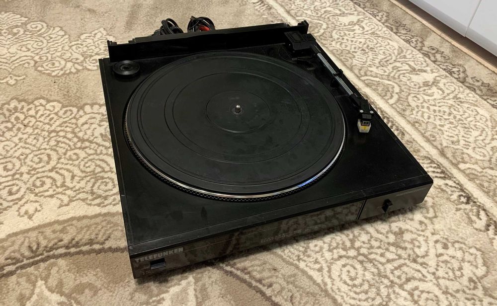 Pick up deck Telefunken HS300 Automatic cu doza buna