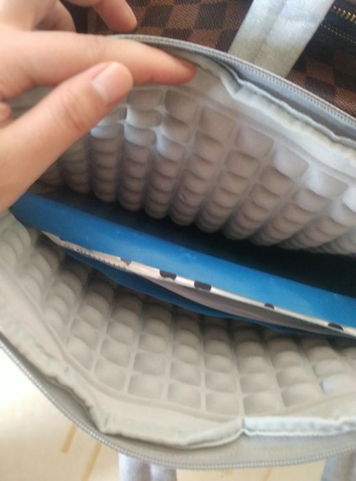 Noutbuk sumkasi. Сумка для ноутбука.