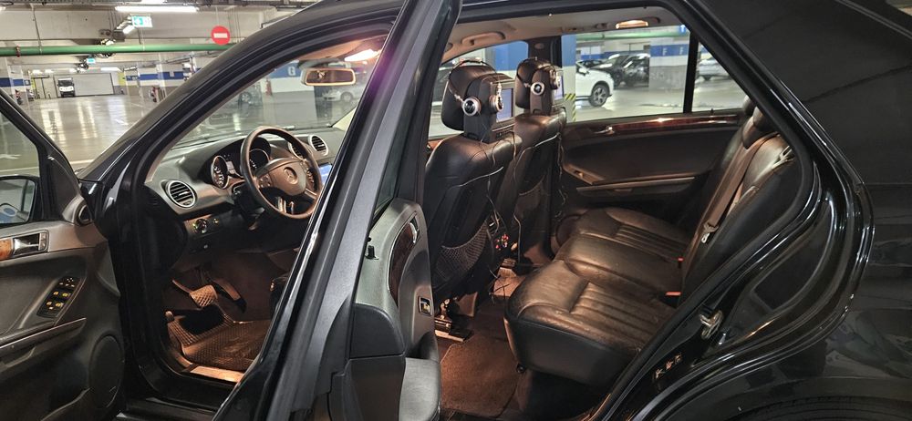 Mercedes ML, 3.0 diesel, 4 MATIC (4x4), DVD fata-spate, FULL-OPTION