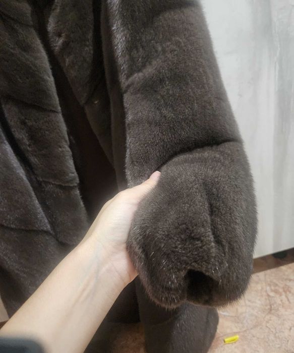 Шуба норковая  до колен