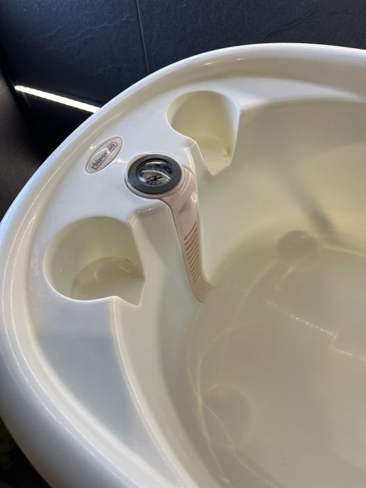 Бебе вана за баня със стойка Chipolino