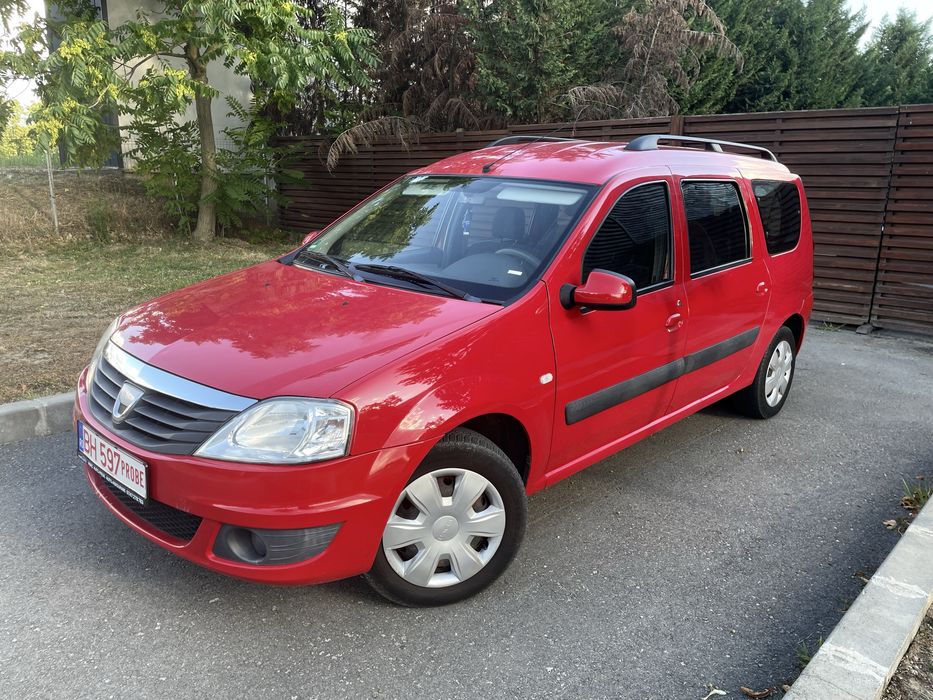 Dacia Logan MCV 1.6 16V LAUREATE 7 Locuri