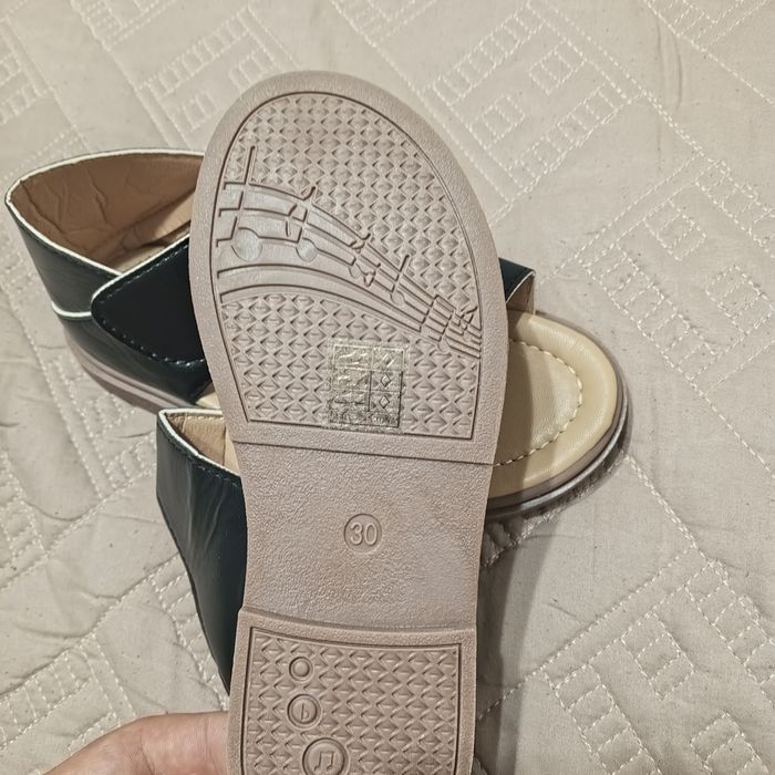 Босоножки для девочки