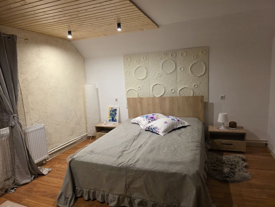 Închiriez cabana la Rastolita