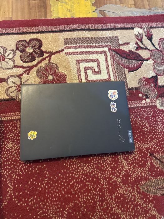 Ноутбук lenovaaa
