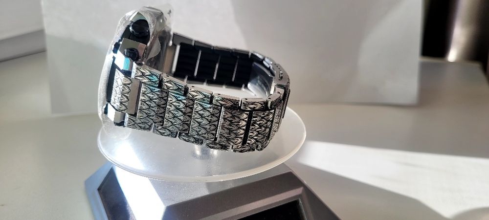 Продам Casio G-SHOCK MTG-B3000