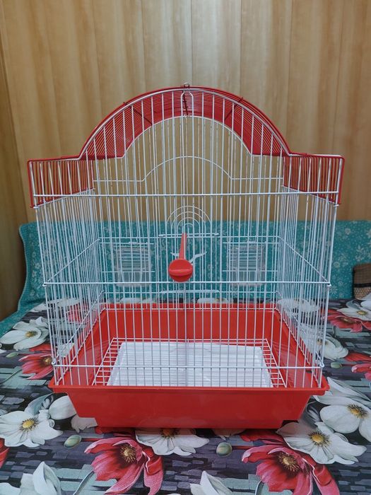 Продаётся китайская заводская клетка для Птиц в отличном состоянии
