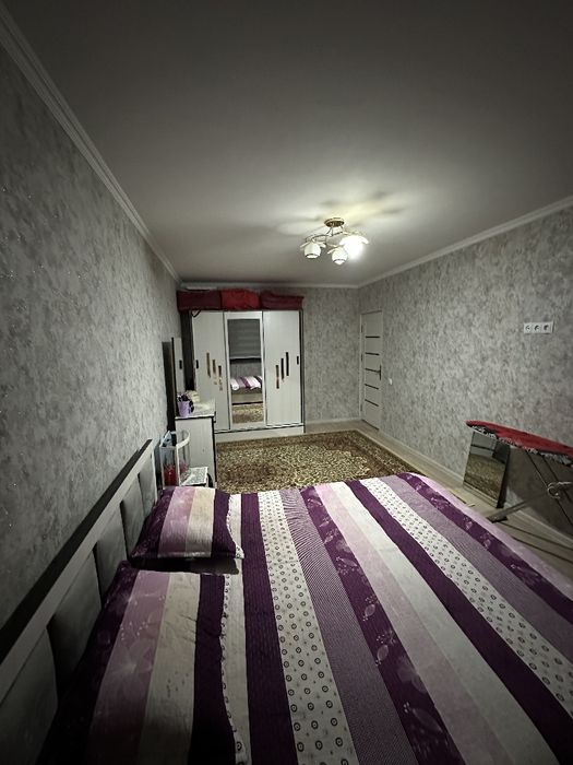 Chirchiqda 3-xonali kvartira sotiladi vasmoyda