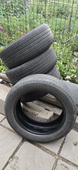 Продам Bridgestone 235 55 r19