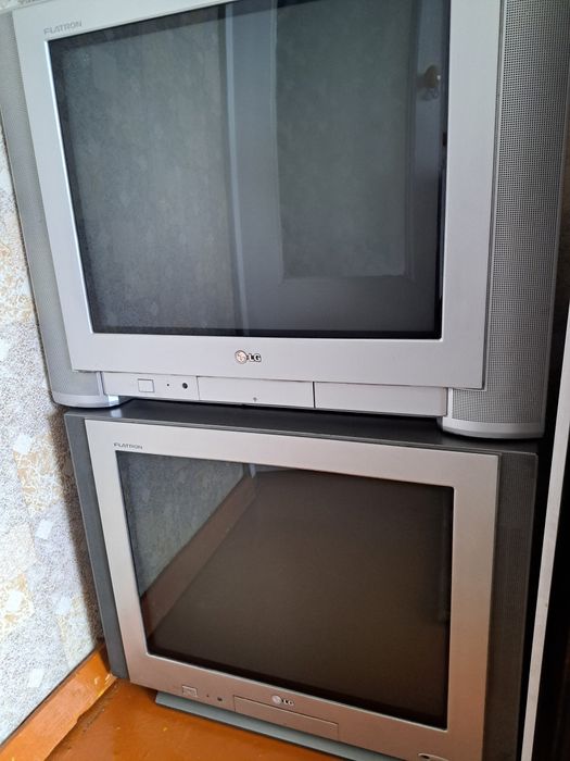 Продам телевизор