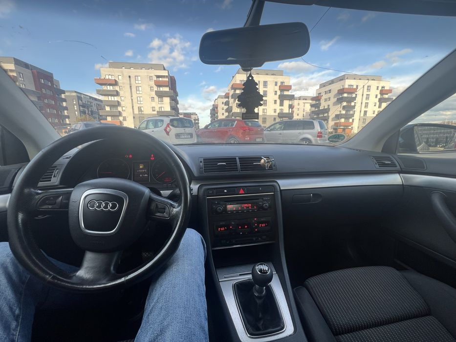 Vând AUDI A4 B7 2.0 TDI