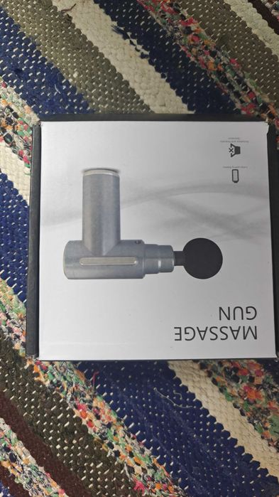 Aparat masaj tip pistol