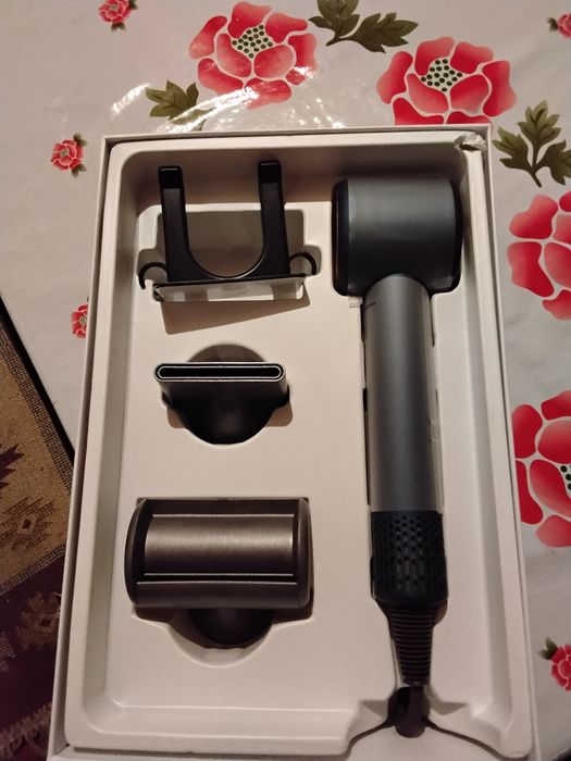 Продам фен новый