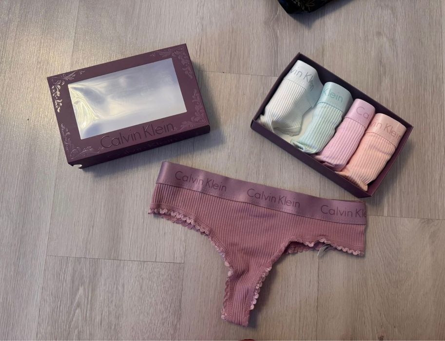 Bikini tanga dama Vs, Cak Tommy diferite modele si culori