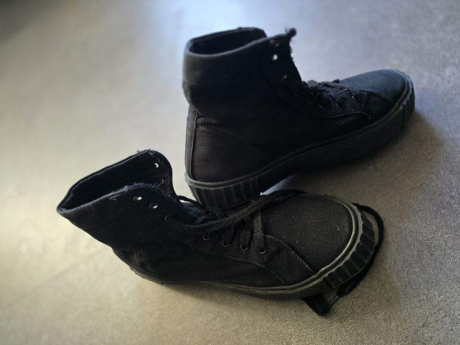 Кецове от плат е черен цвят