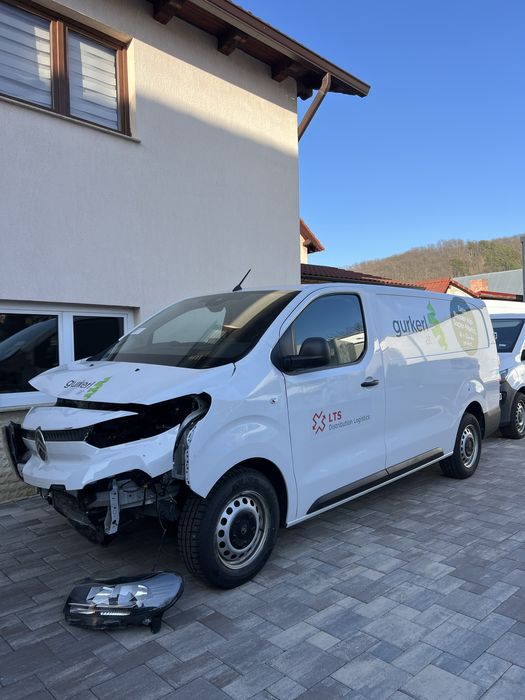 Peugeot Expert • Citroen Jumpy • Opel Vivaro 1.5 Diesel 2025 Avariat
