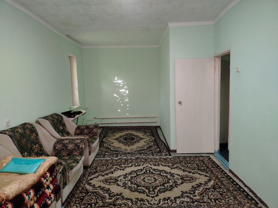 Чирчик ш. 9 м/н Кв Конструктаров кирпичный кубик дом 1х/4/4 46 м²