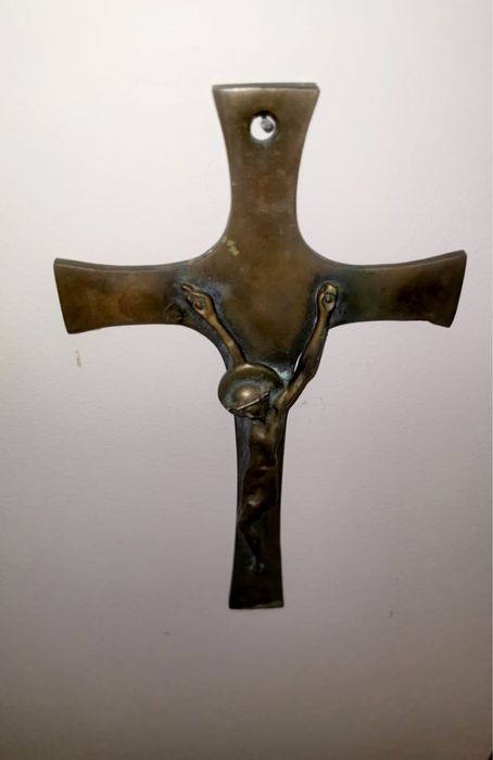 Бронзово разпятие 22х12 см религиозно художествено изкуство уникално