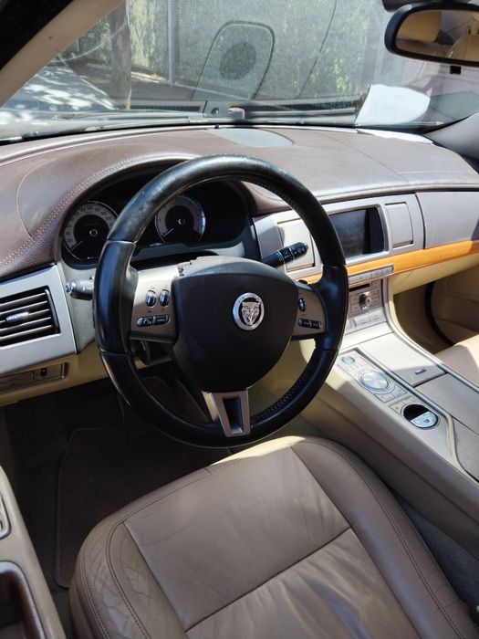 Vând Jaguar XF, an 2010,