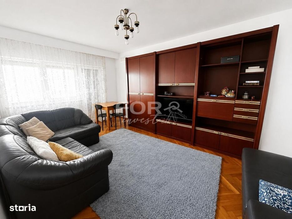 Apartament cu 3 camere de inchiriat strada Magheru