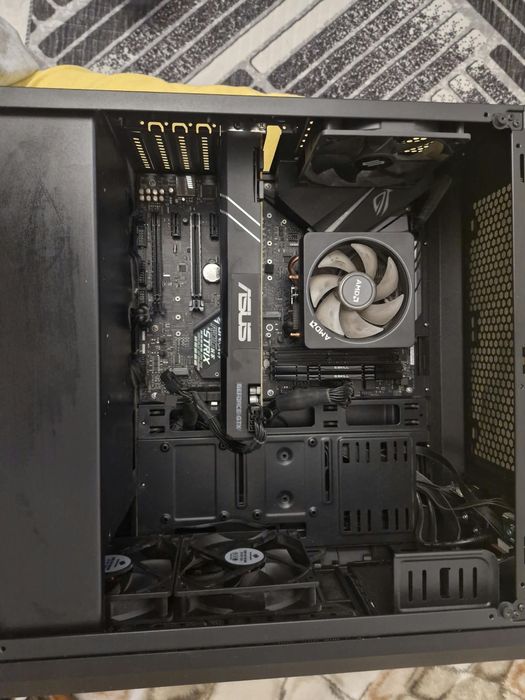 Pc bun pentru gaming si pentru folosirea de zi cu zi