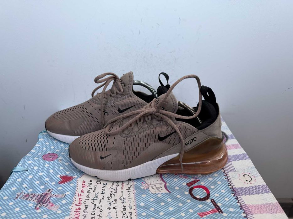 Nike Air Max 270''оригинални маратонки 42 номер