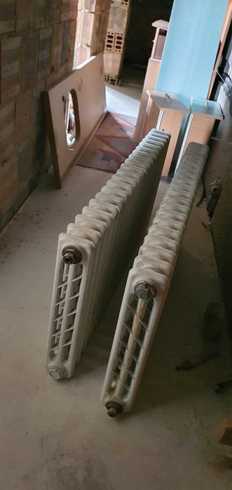 Чугунен(и) радиатор(и)