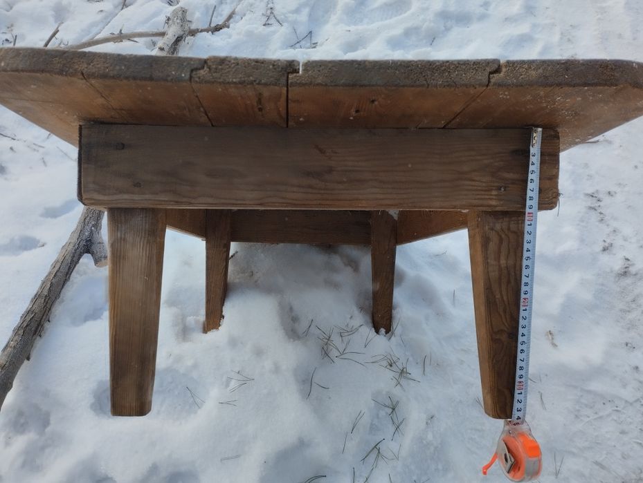 Продам стол деревянный, небольшой