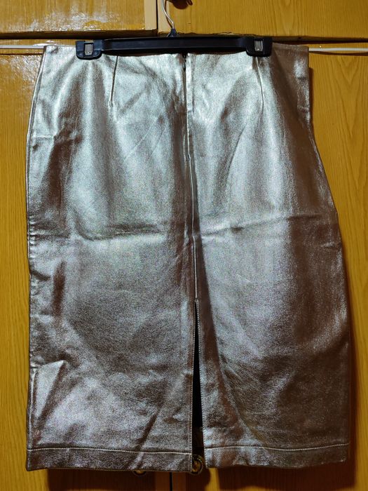 Юбки из кожзаменителя