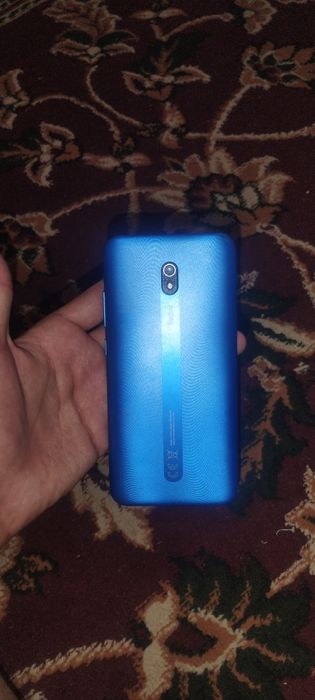 Redmi 8A 3:32 srochni sotiladi