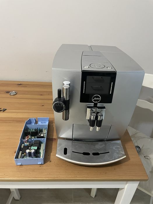 Dezmembrez expresor Jura Ena8 si 9.3