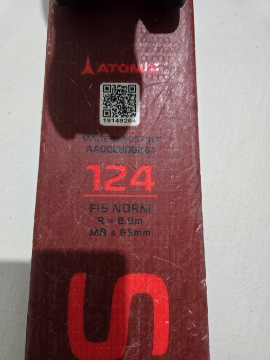 Atomic redster S9 FIS 124 cm / leki word cup 100 cm