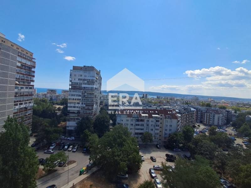 Продава се Четиристаен апартамент в Варна, Левски - 94 кв.м за 2341 €/кв.м - Снимка #7