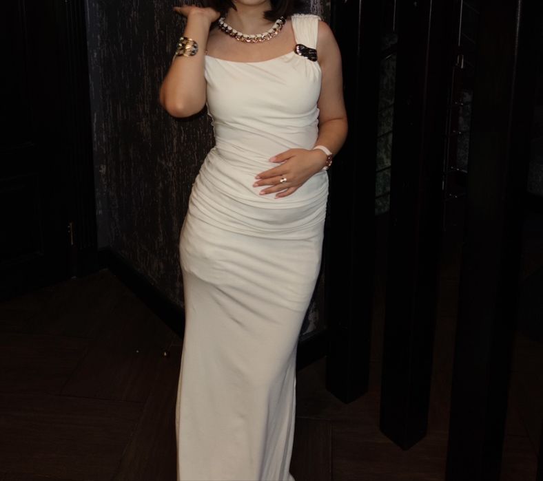 Вечернее платье макси ,молочно-белое!