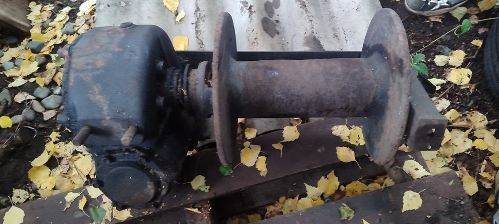 Продам лебедку газ 66