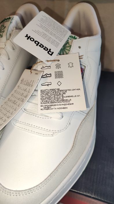 Чудесни мъжки сникърси Reebok №47