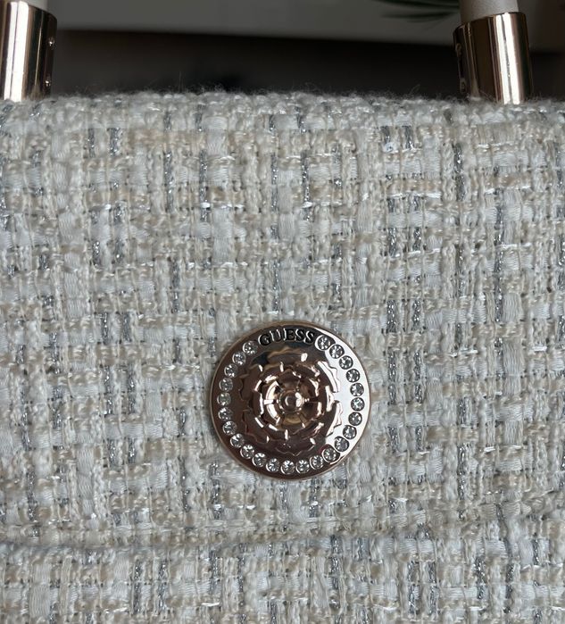 Дамска чанта Guess