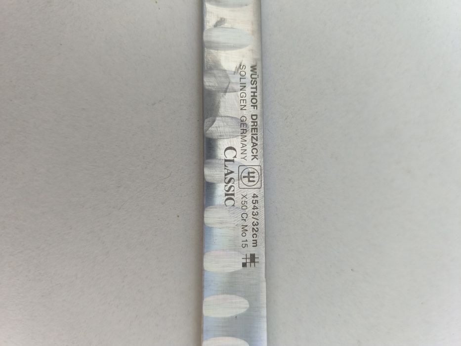 Нож за сьомга Wusthof Classic, с алвеоли