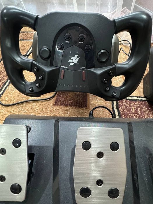 Продам Игровой контроллер FLASHFIRE WH63201V черный