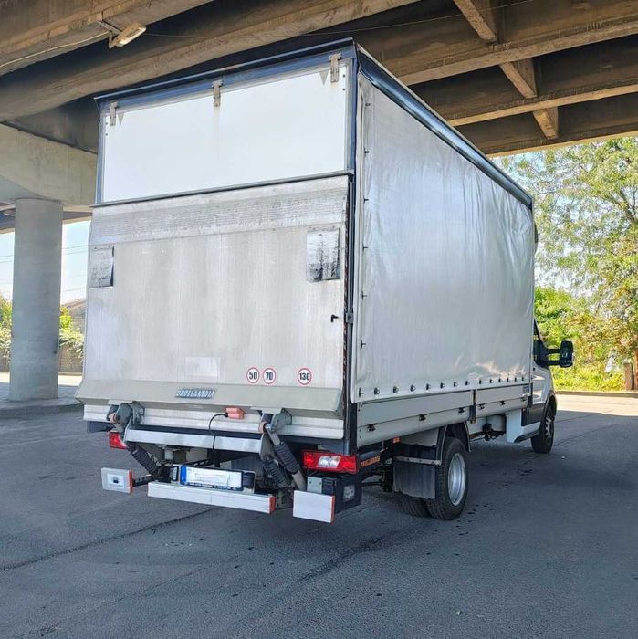 Vand Ford Transit cu lift