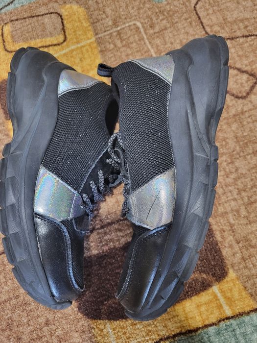 Маратонки 36 номер