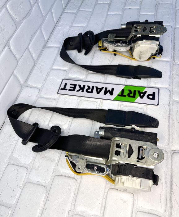 Предни колани AUDI A6 A7 C7 4G 34090806B Гръмнали