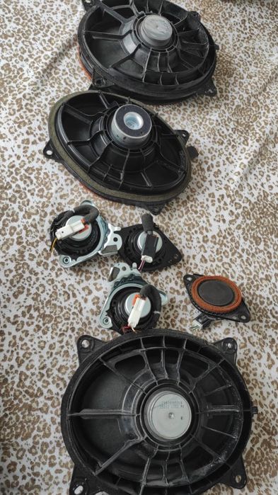 Автомагнитолы калонка камри 50 /55