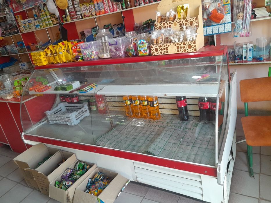 Холодильник витрина