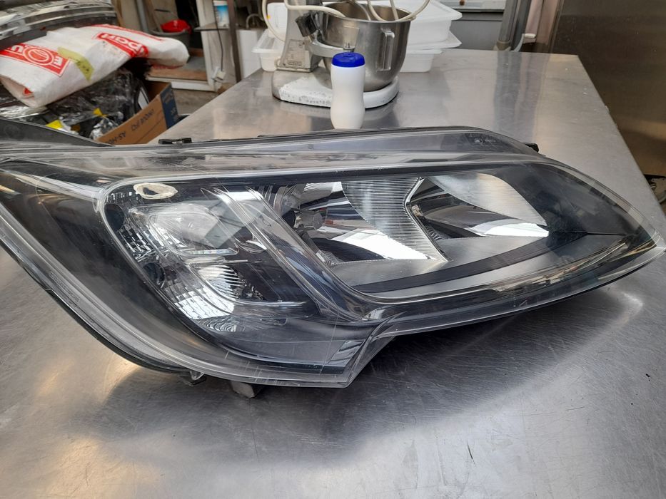 Фар фиат дукато 2018 г десен Fiat Ducato